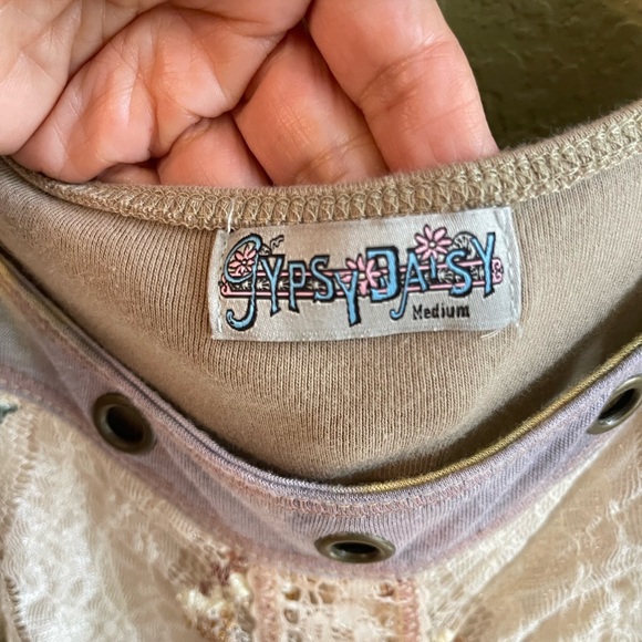 Gypsy Daisy Multicolor Lace-Accent Tank Top - Picture 3 of 3